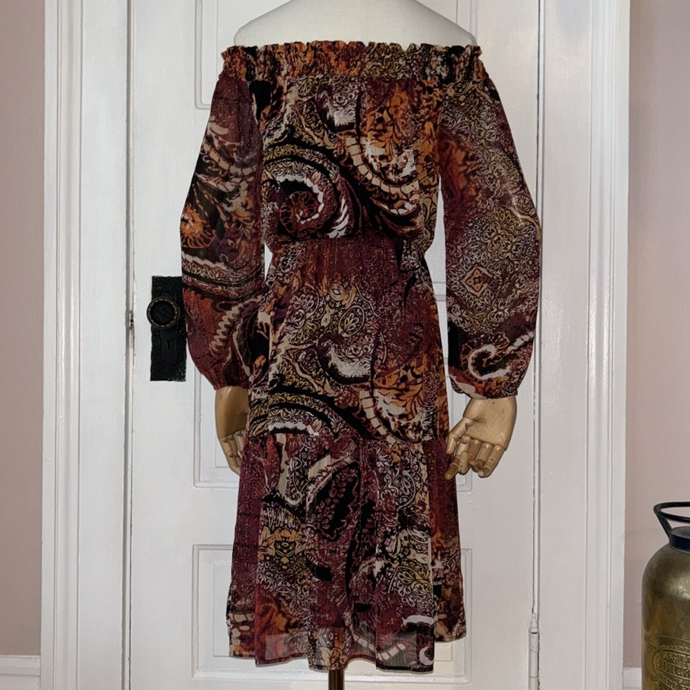 NEW YORK & COMPANY OFF SHOULDER LONG SLEEVE DRESS